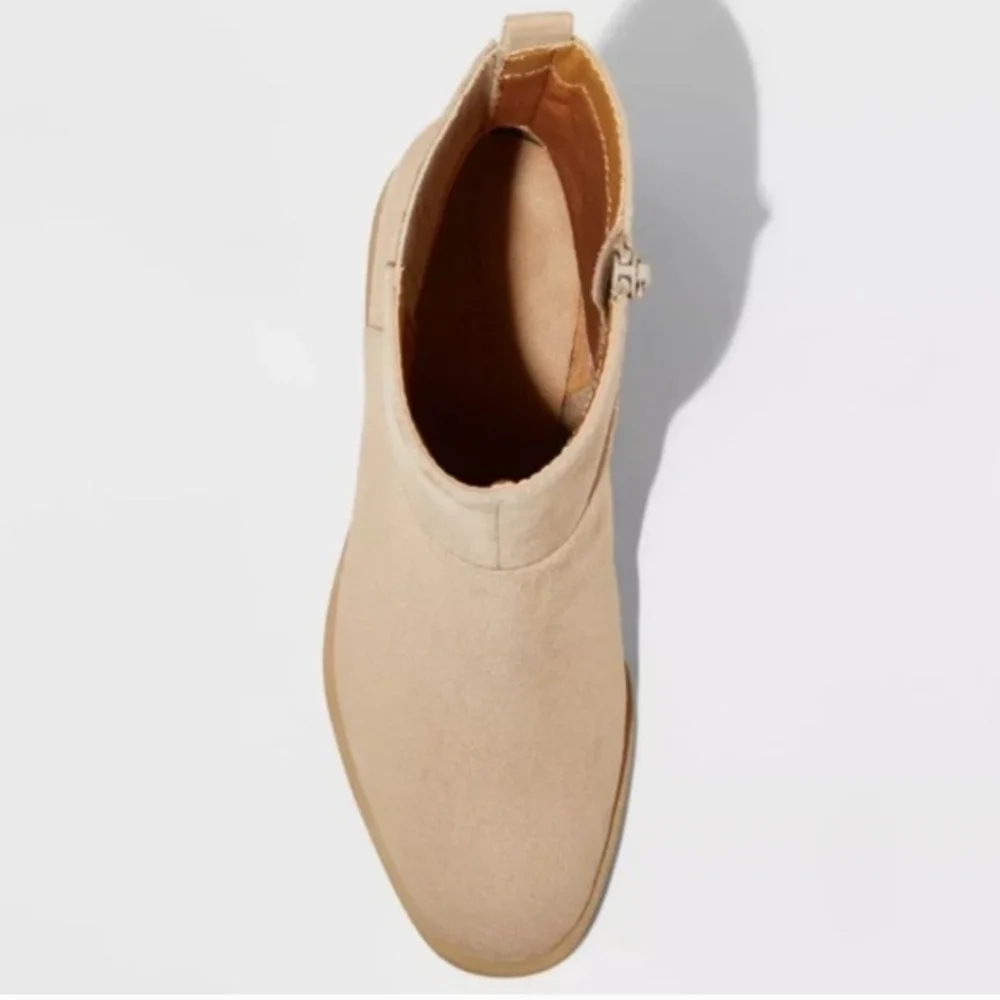 Universal Thread Ashley Low Block Ankle Booties - Taupe Size 9.5